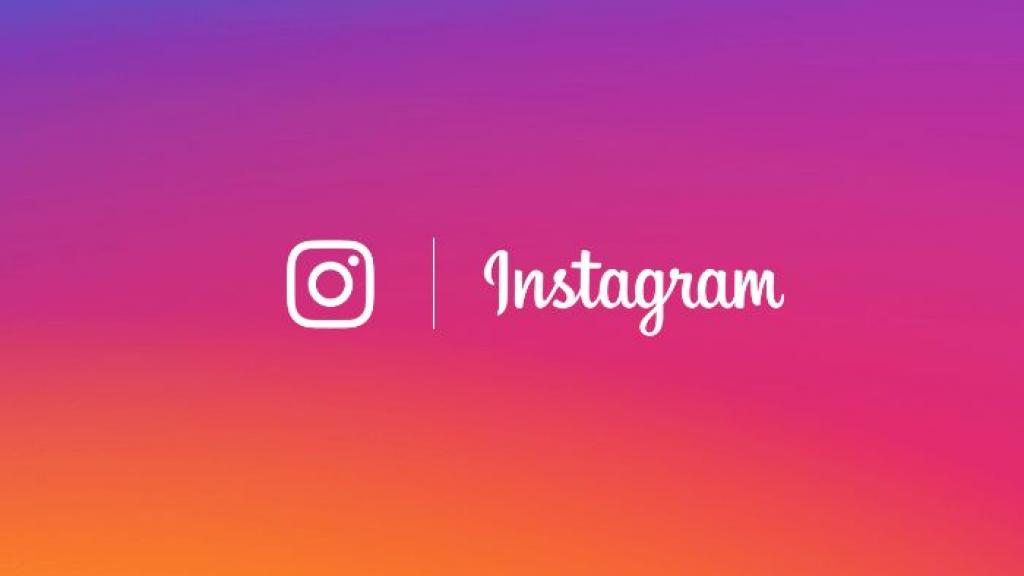 How to Change Background on Instagram Story with AI