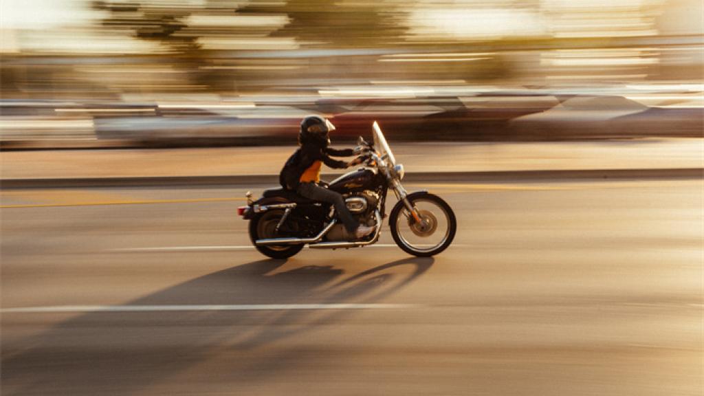 How to Add Motion Blur Effect to Photos?