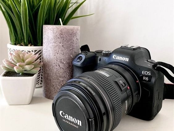 different camera lenses
