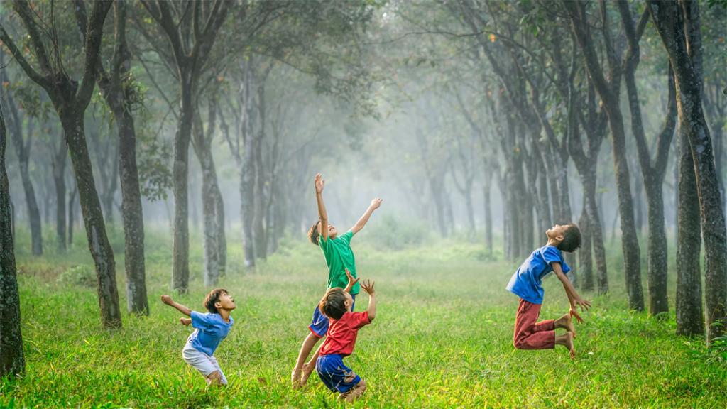 How do you recreate childhood photos?
